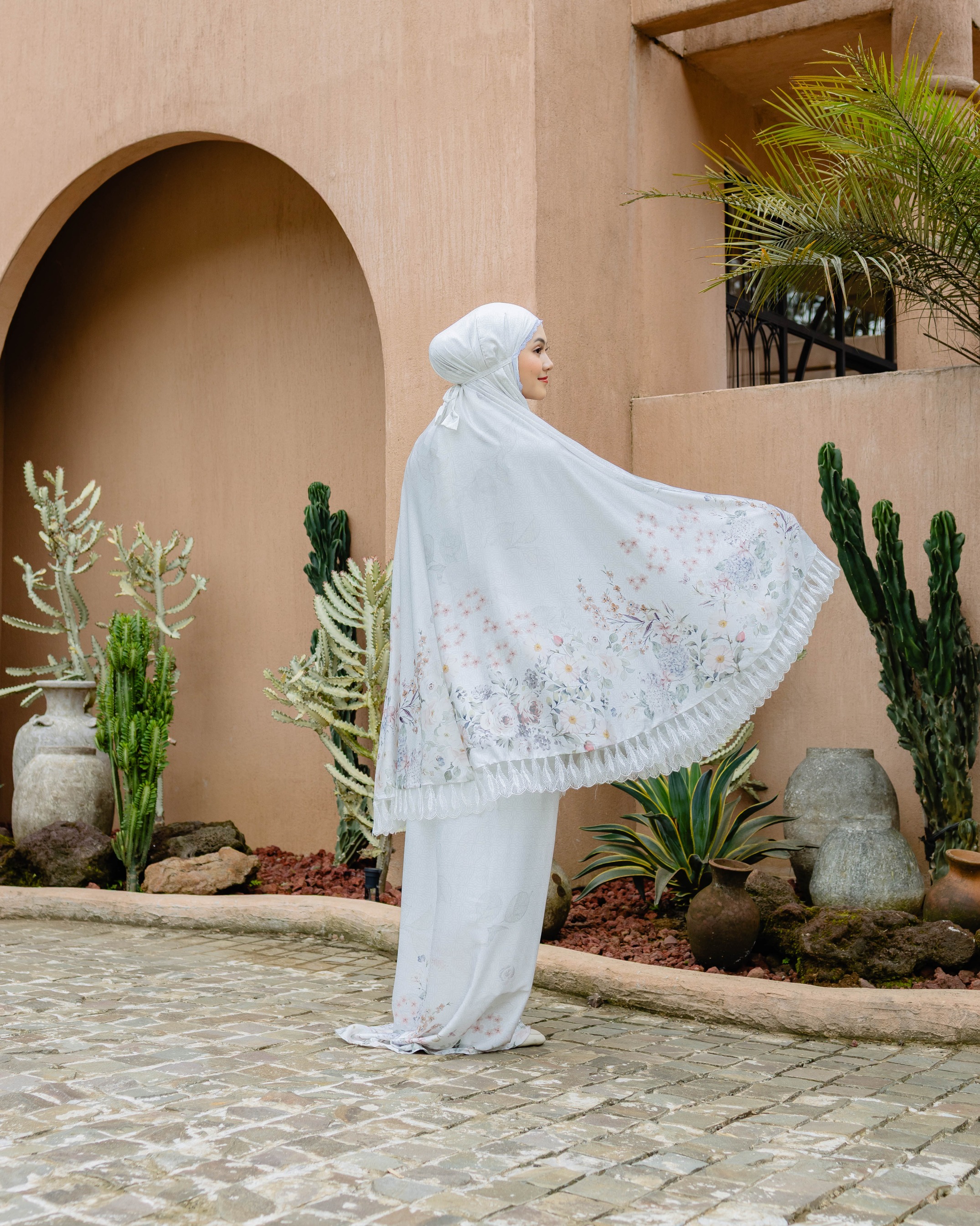 Mukena Raudhah