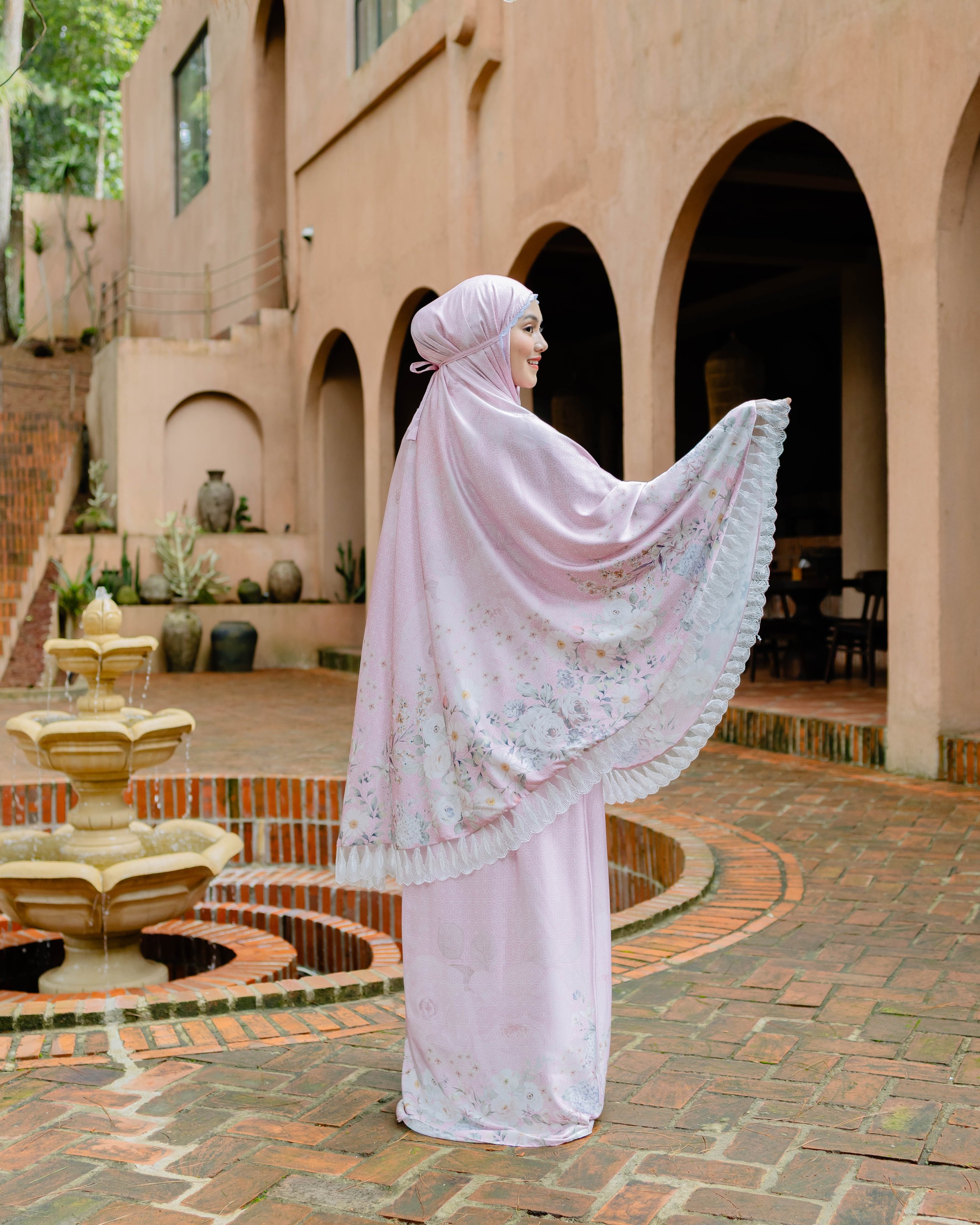 Mukena Raudhah