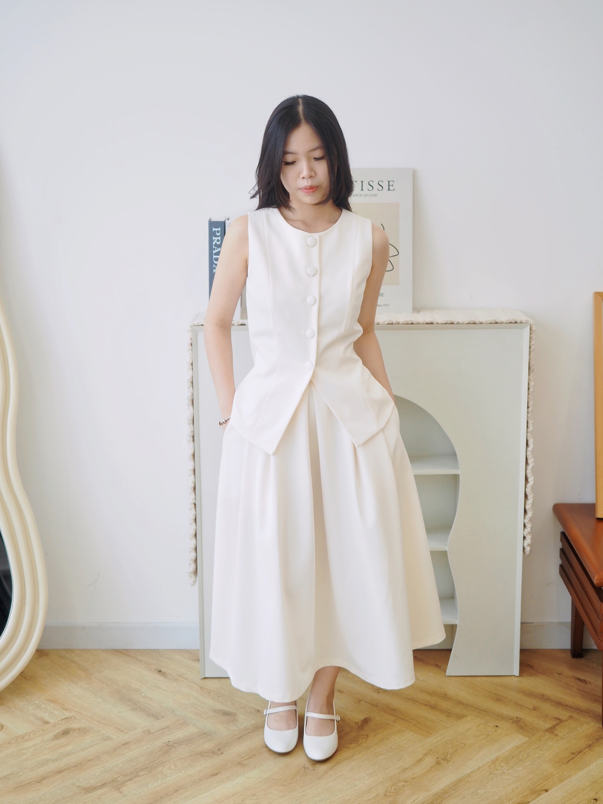 June Pleat Flare In Vanilla
