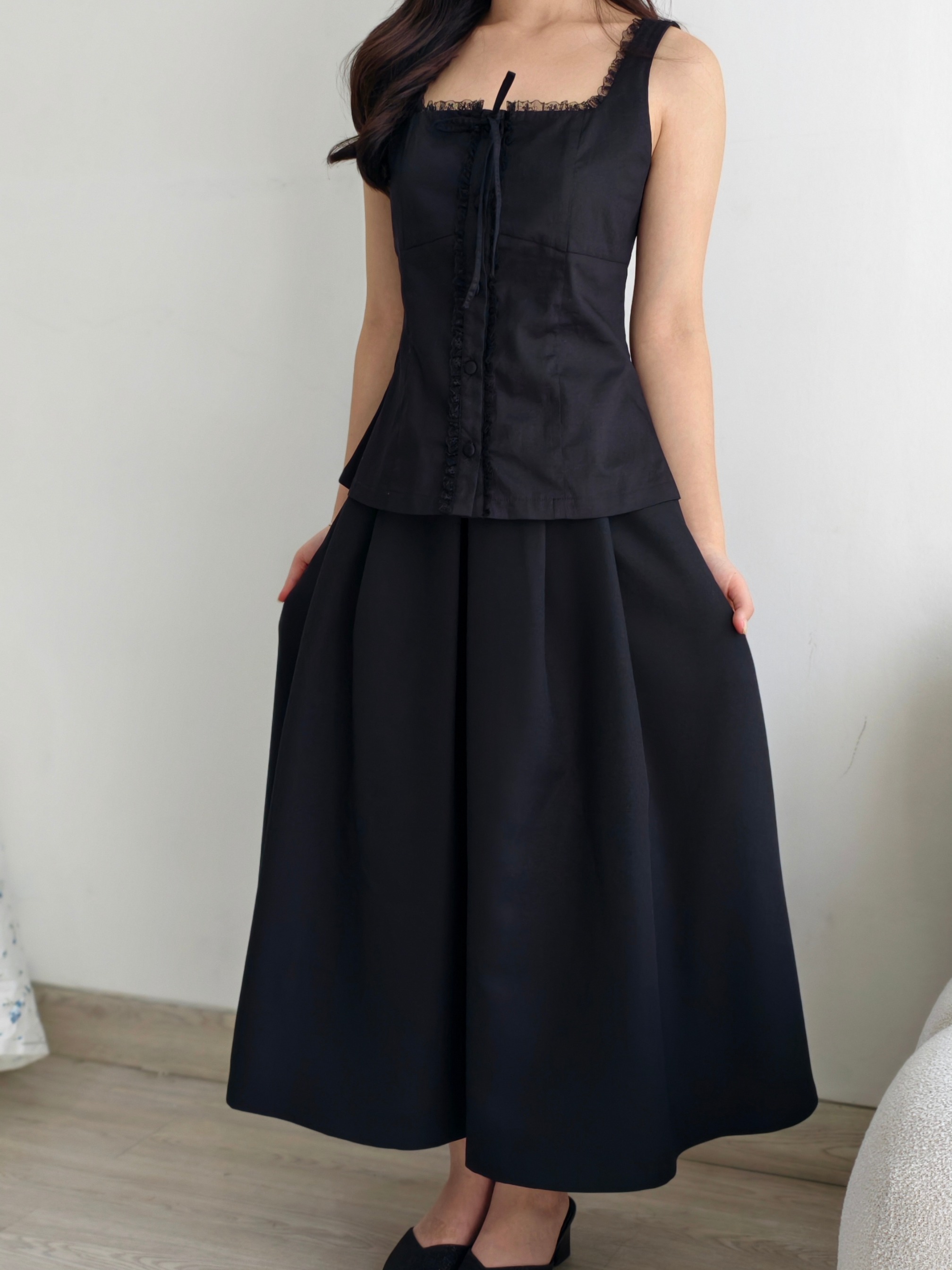 June Pleat Flare In Black