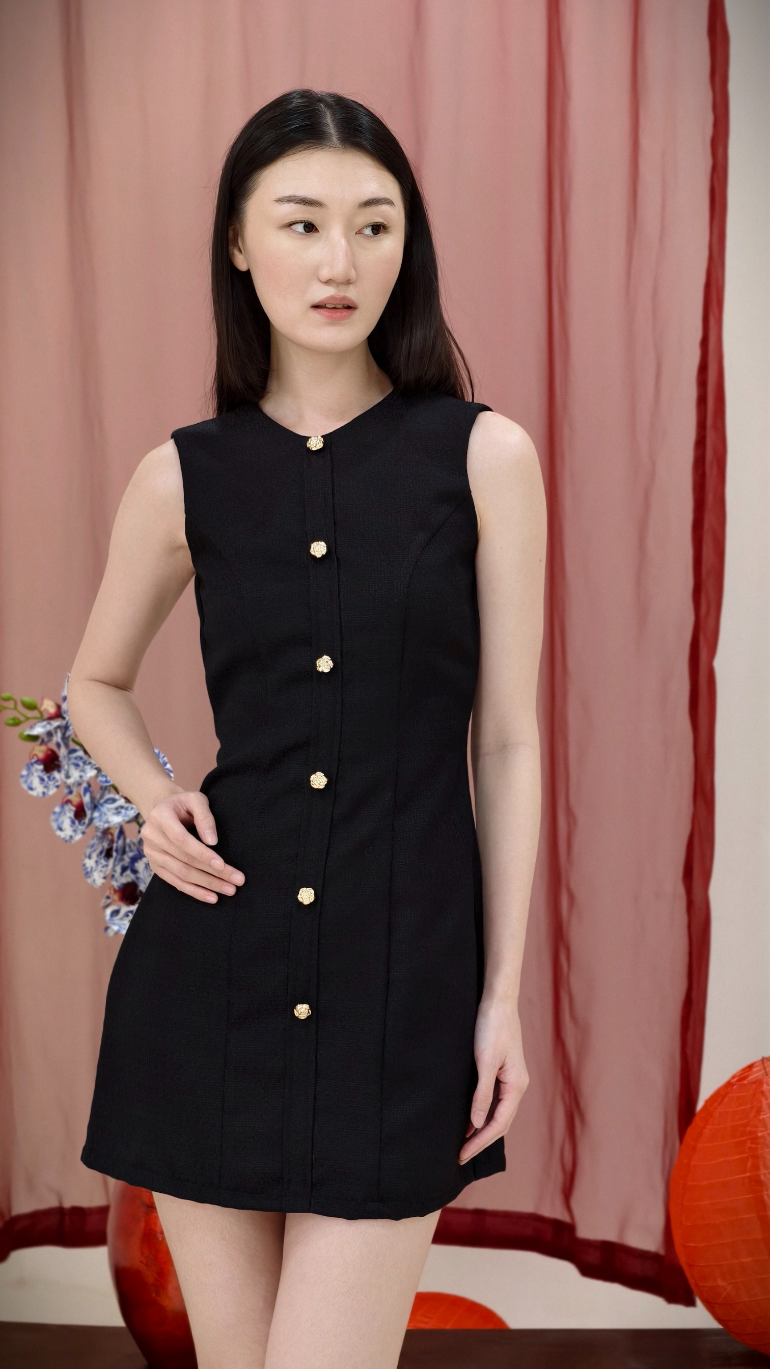 Anne Fitted Tweed Dress In Black