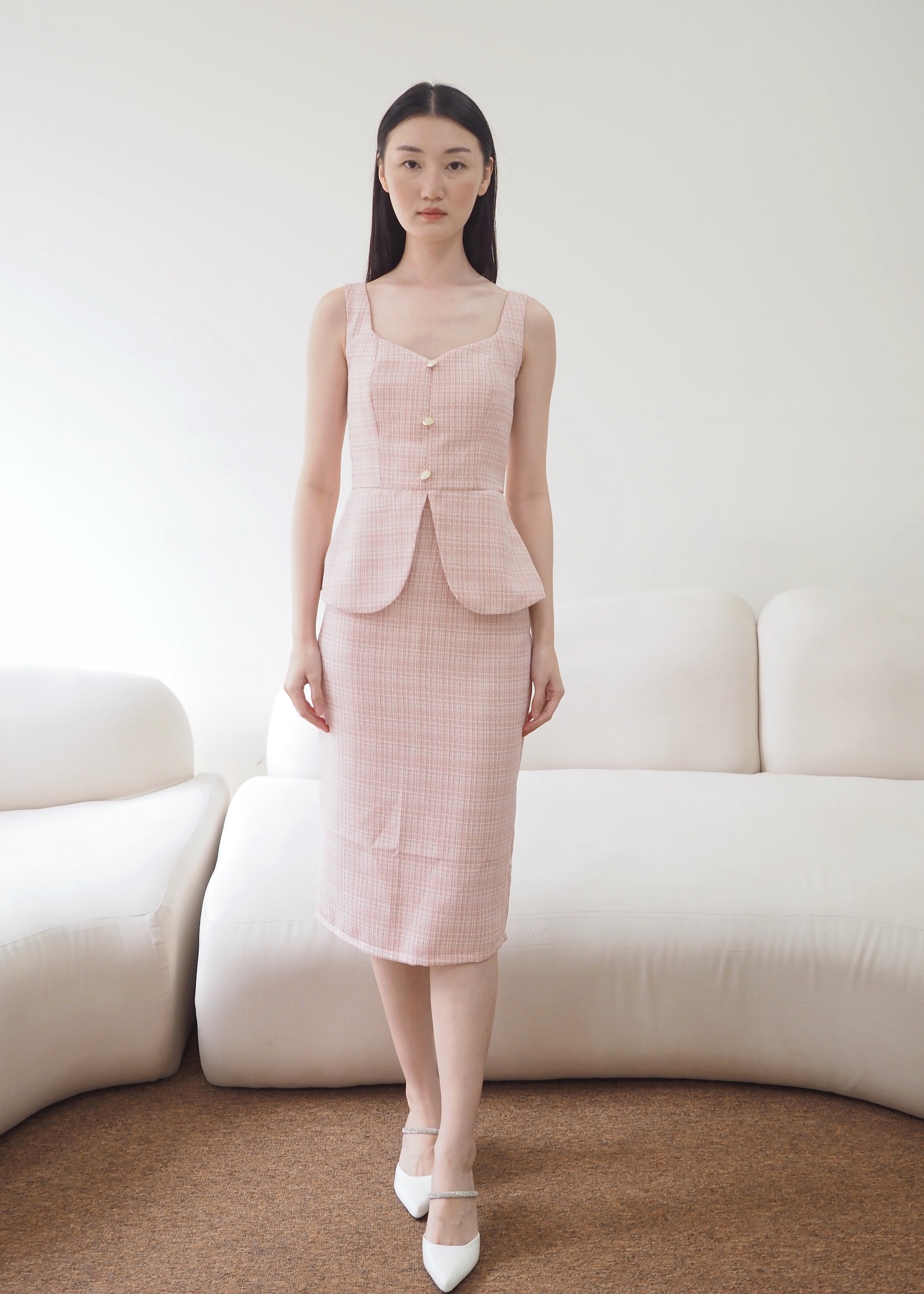 Victoria Fitted Tweed Skirt In Pink