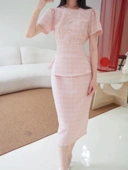 Victoria Fitted Tweed Skirt In Pink