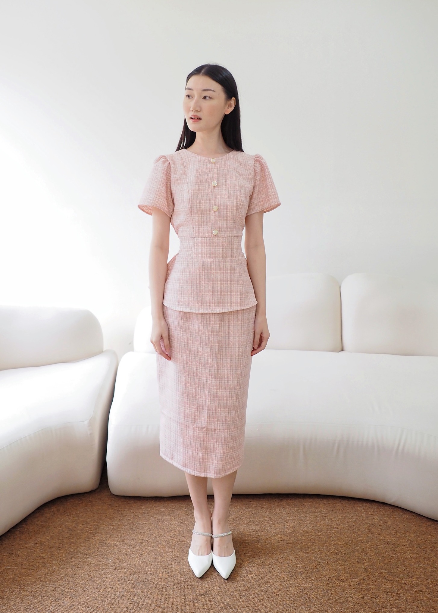 Victoria Fitted Tweed Skirt In Pink