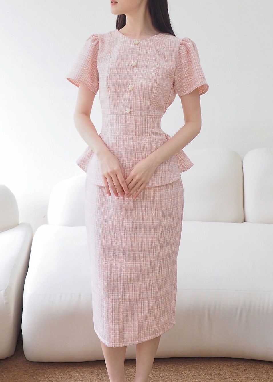 Victoria Fitted Tweed Skirt In Pink