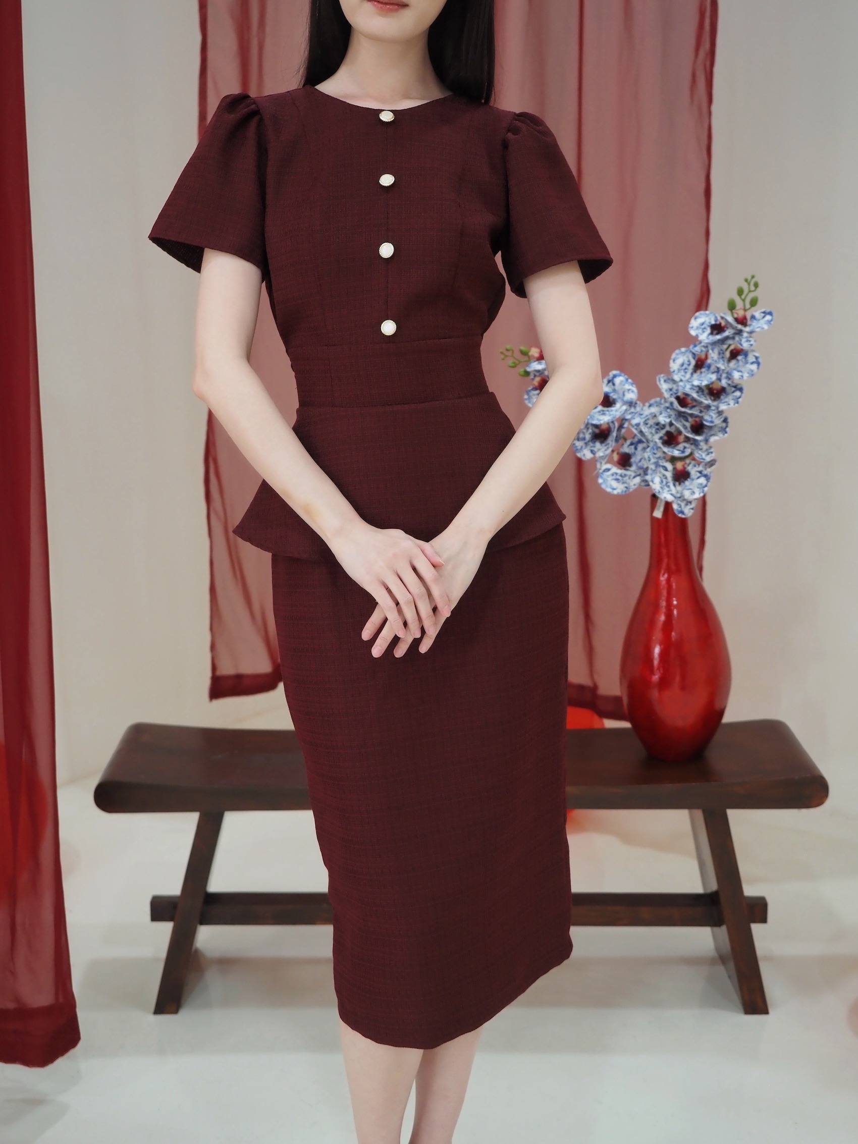 Victoria Fitted Tweed Skirt In Red