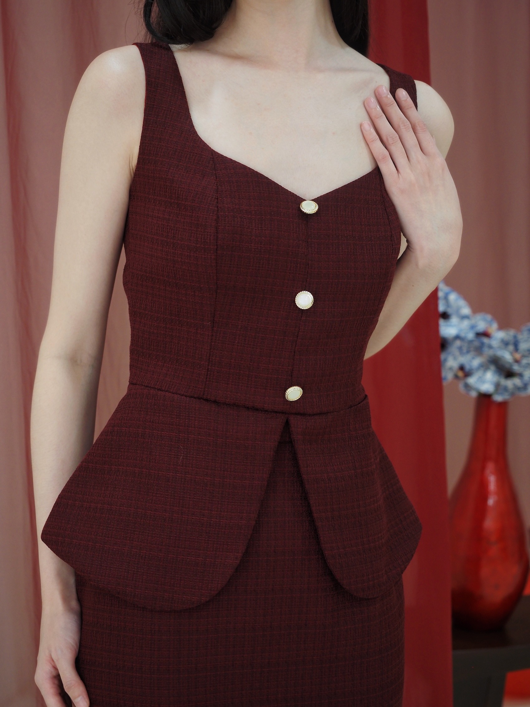 Kate Fitted Tweed Top In Red