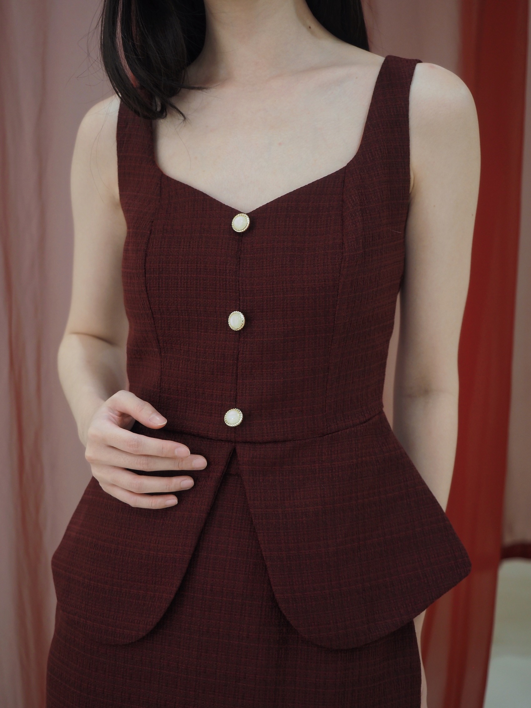 Kate Fitted Tweed Top In Red