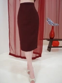 Victoria Fitted Tweed Skirt In Red