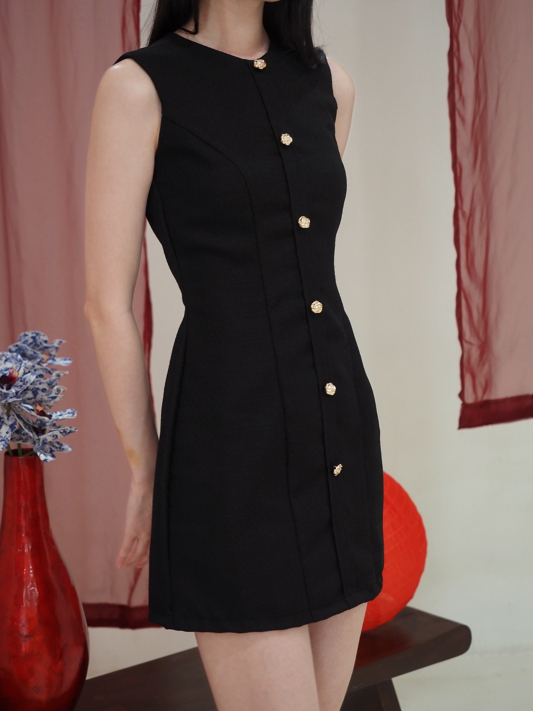 Anne Fitted Tweed Dress In Black