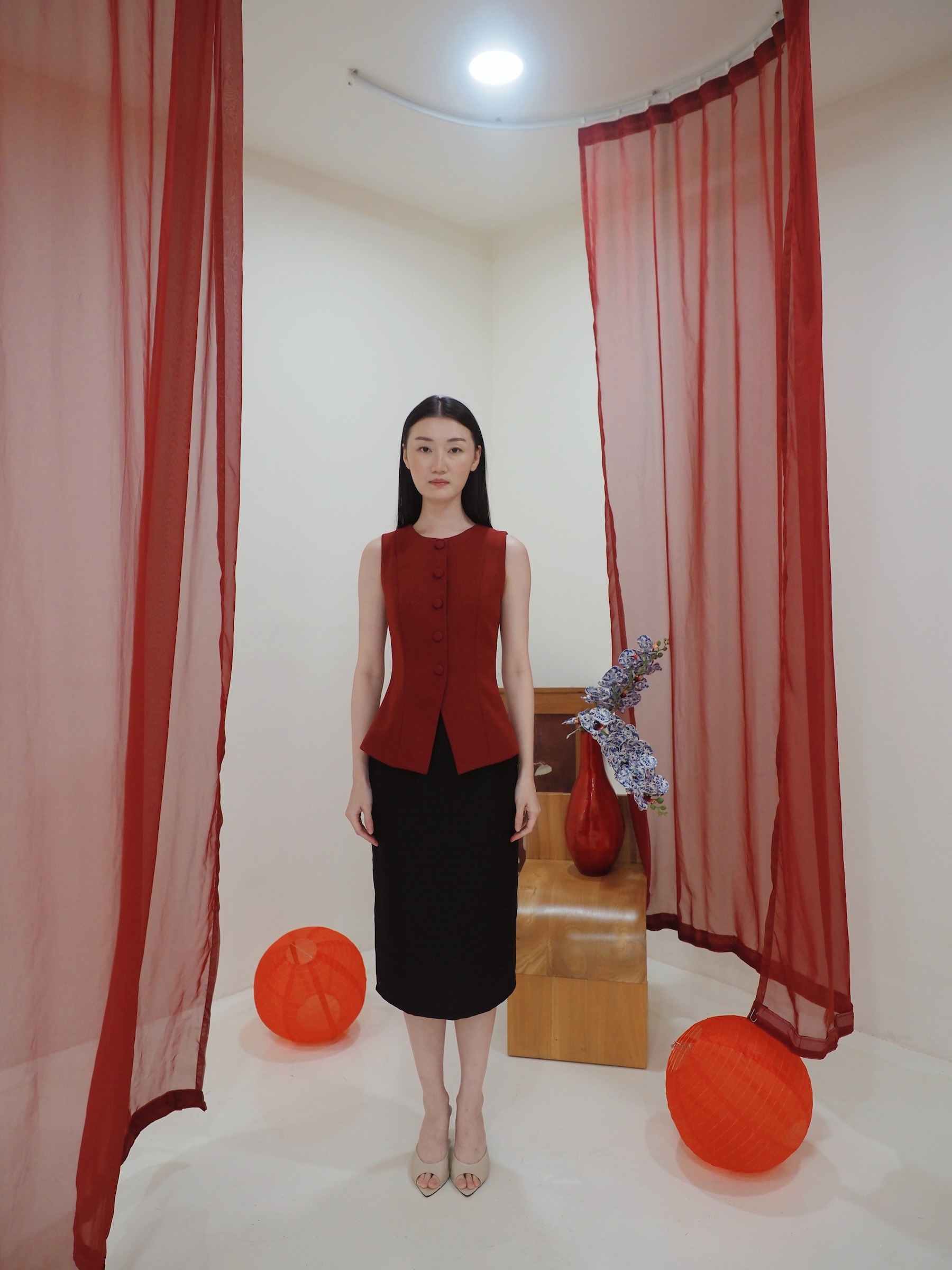 Poppy Vest In Red