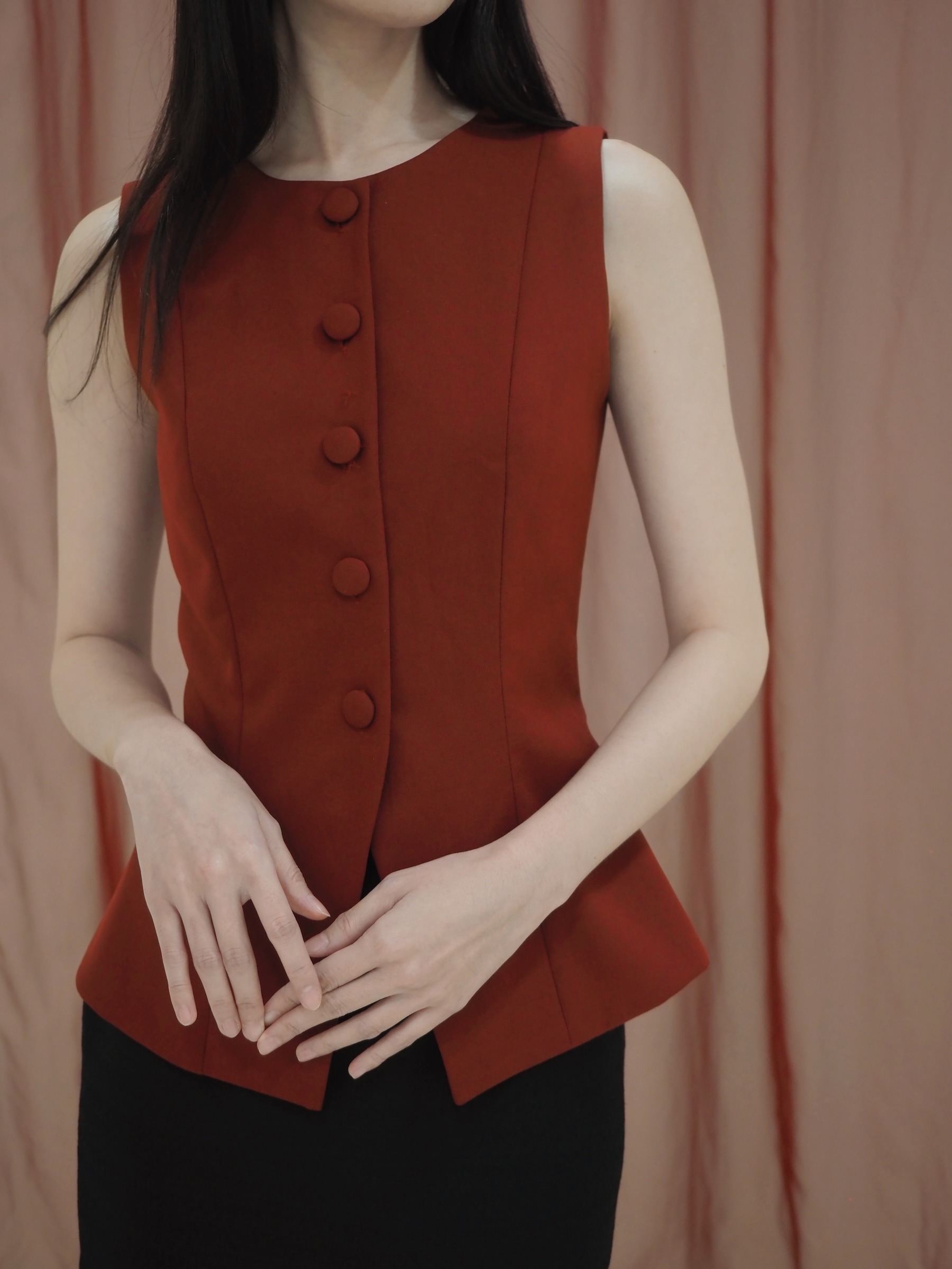 Poppy Vest In Red