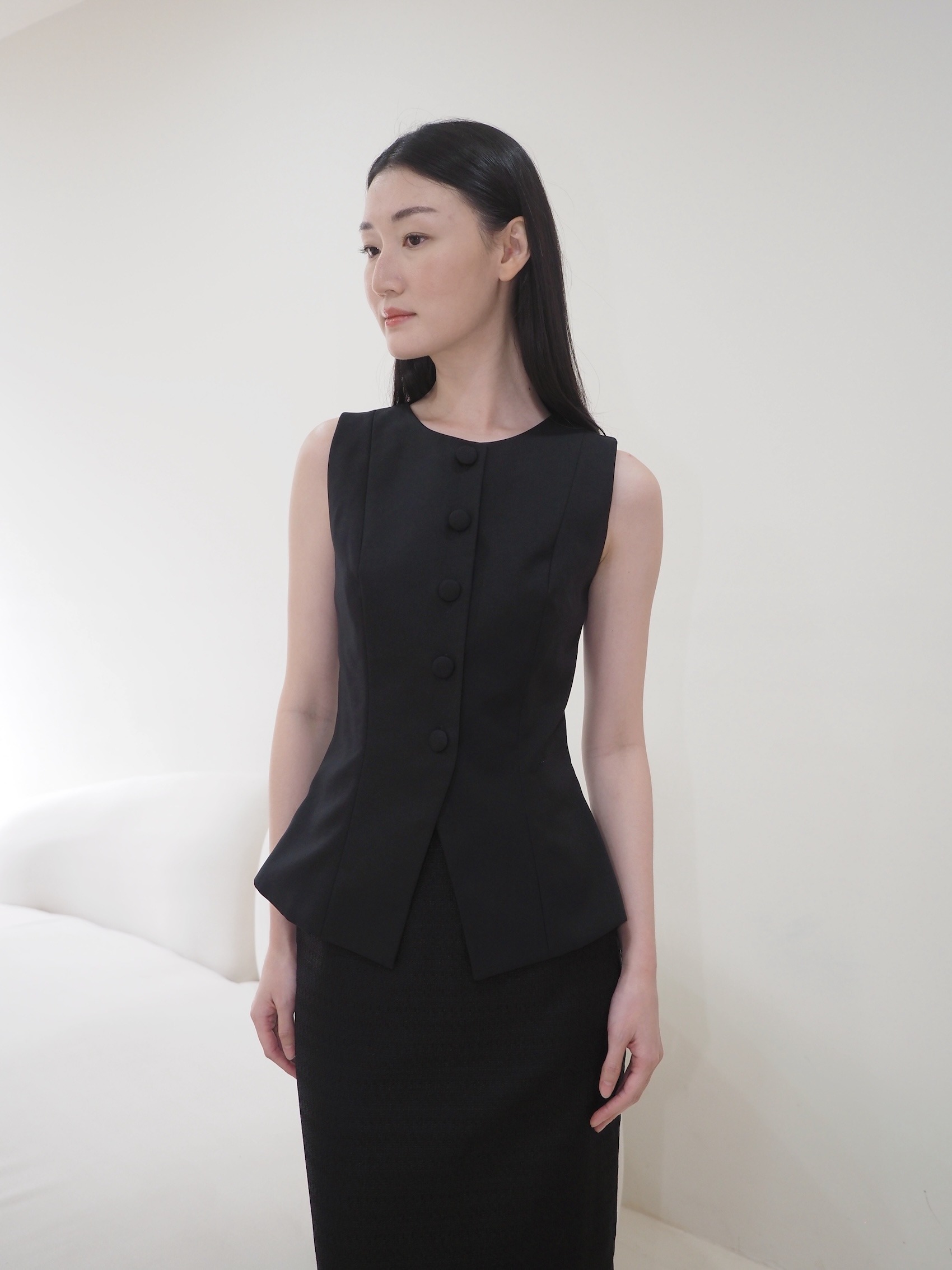 Poppy Vest In Black
