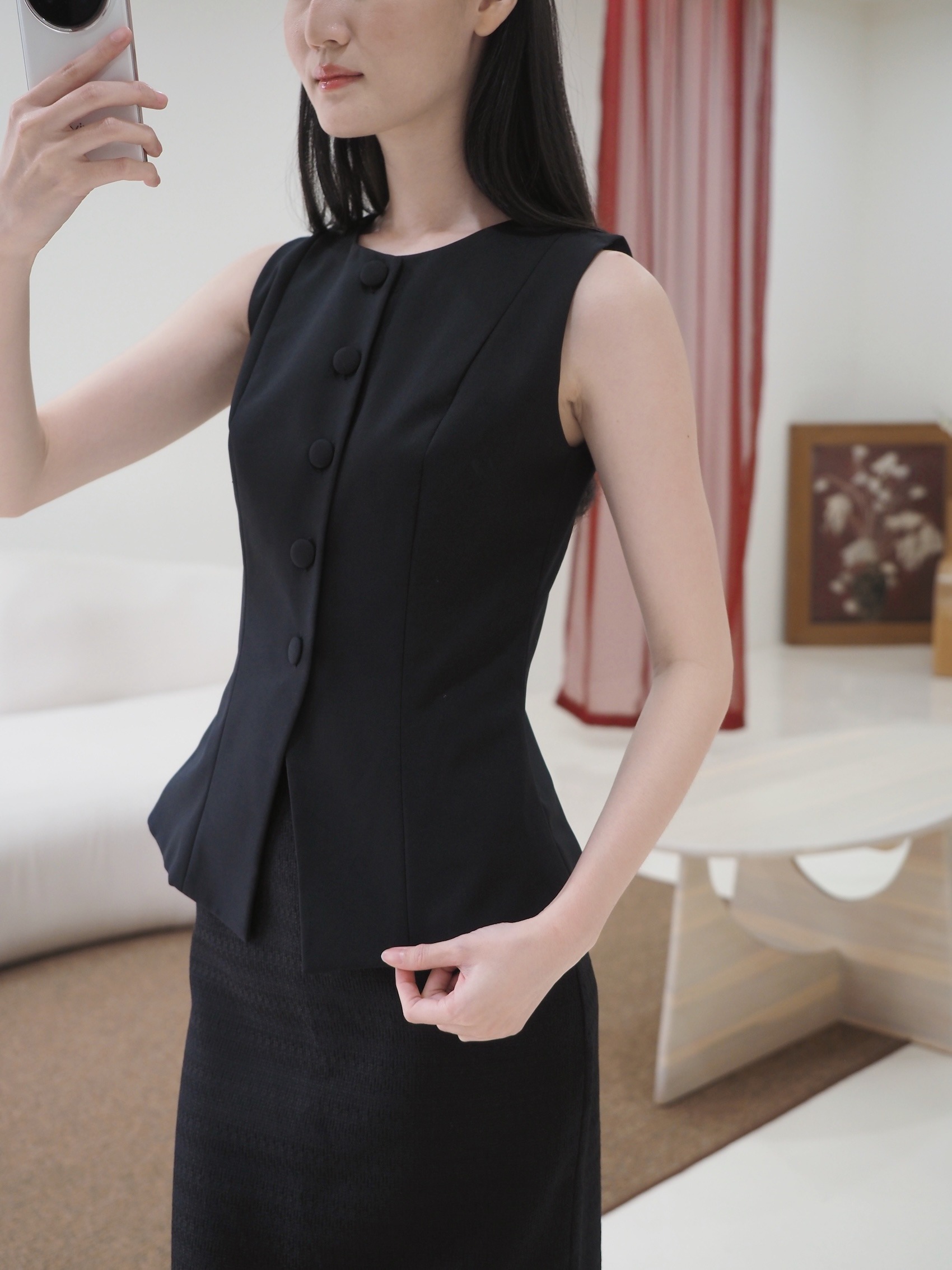 Poppy Vest In Black
