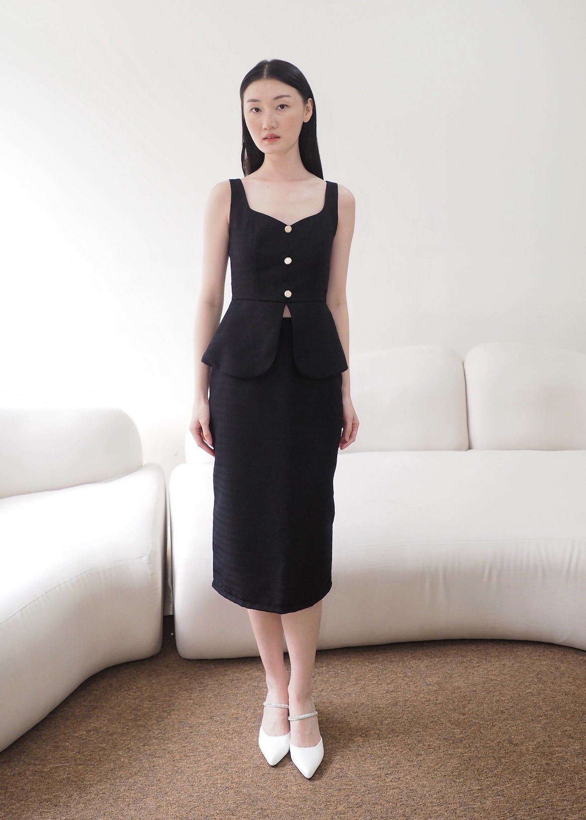 Victoria Fitted Tweed Skirt In Black