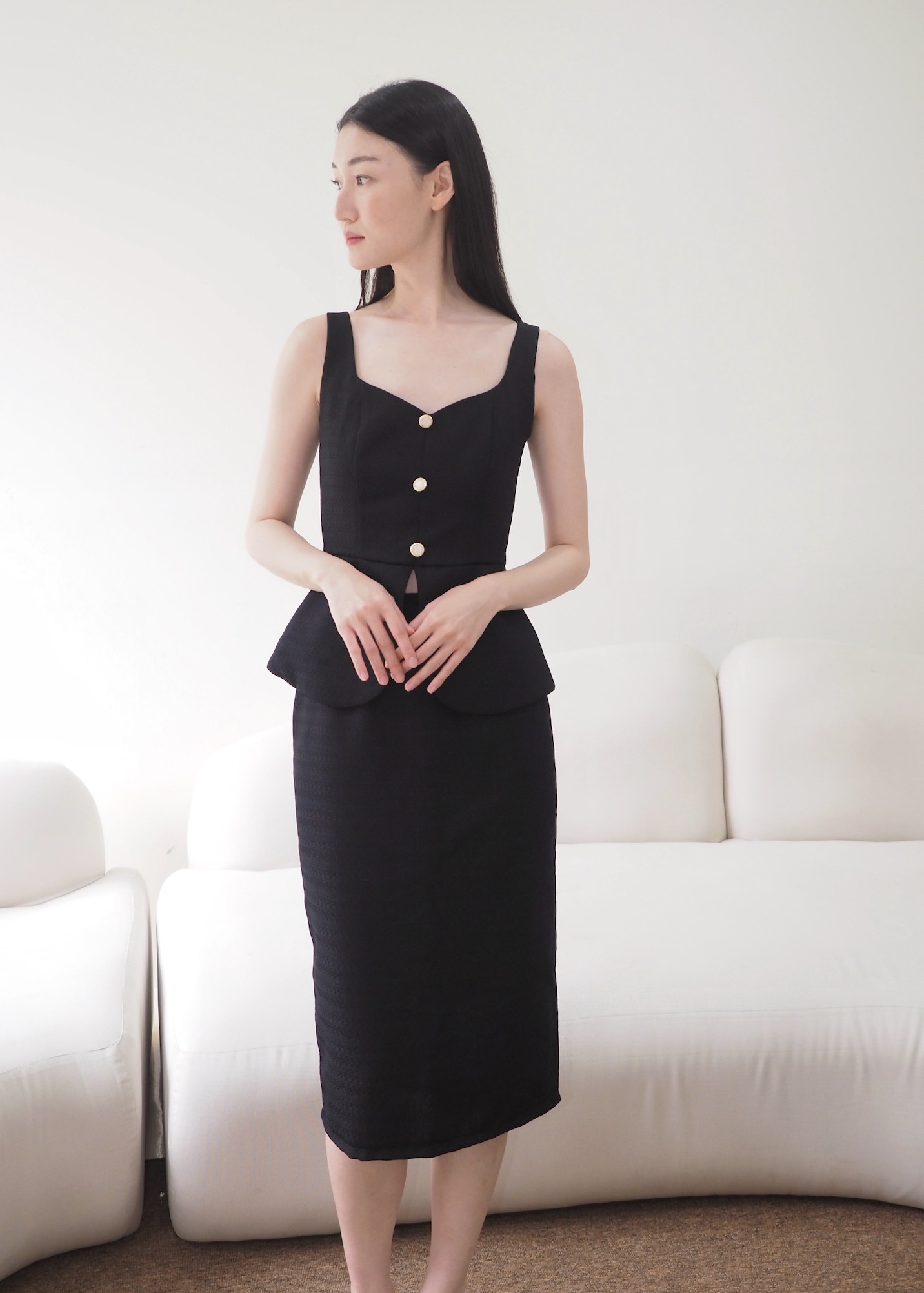 Victoria Fitted Tweed Skirt In Black