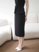 Victoria Fitted Tweed Skirt In Black