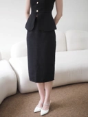 Victoria Fitted Tweed Skirt In Black