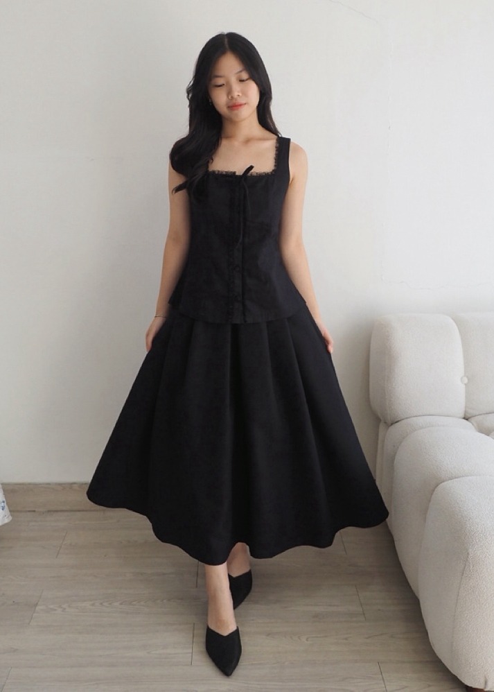 June Pleat Flare In Black