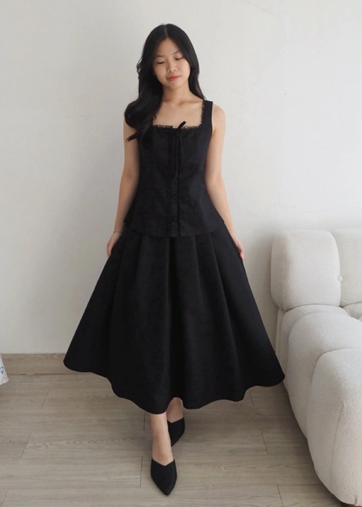 Image of June Pleat Flare In Black