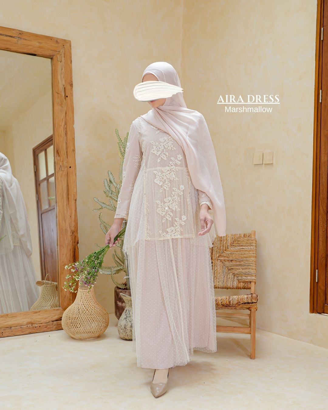 Aira Dress