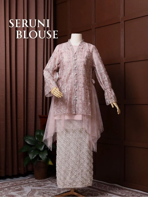 Image of Seruni Blouse Busui Friendly