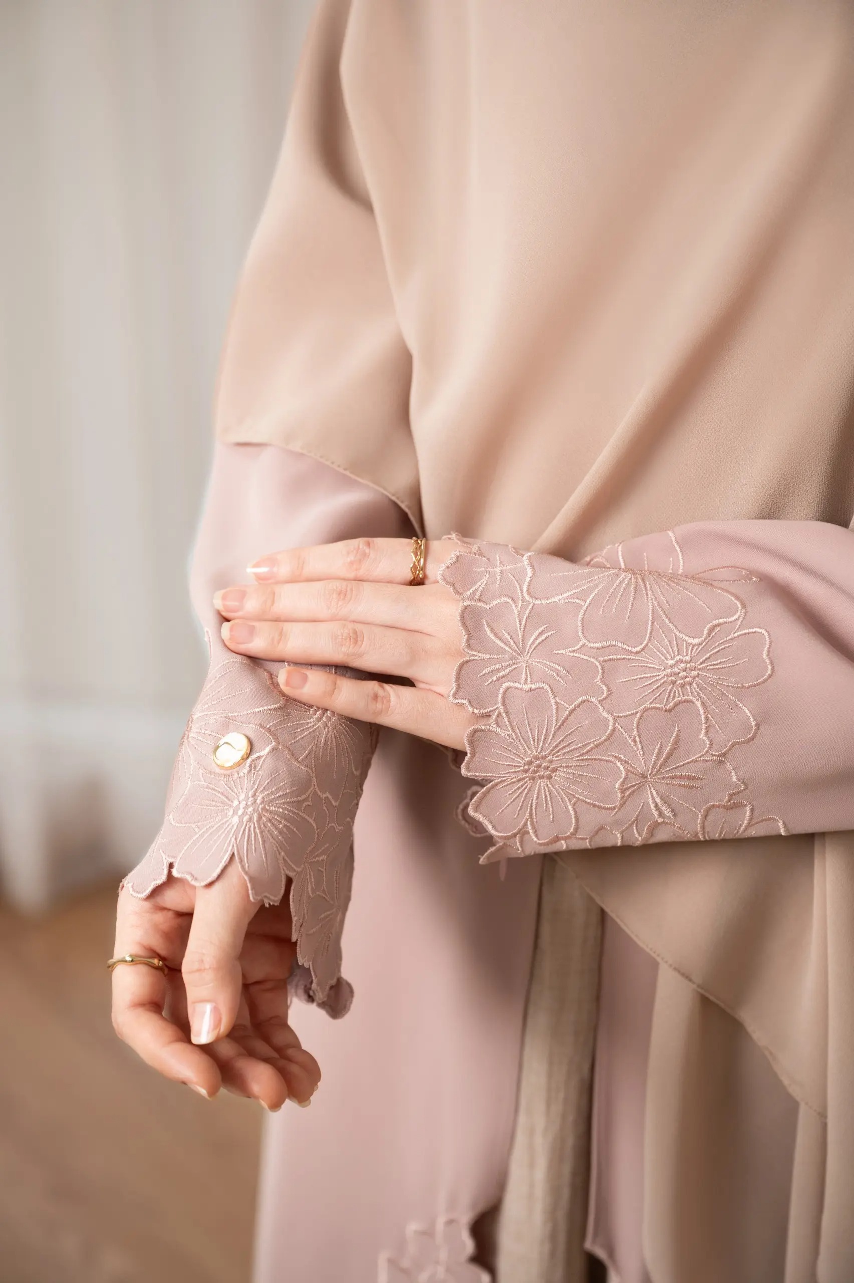 BLOOM OUTER