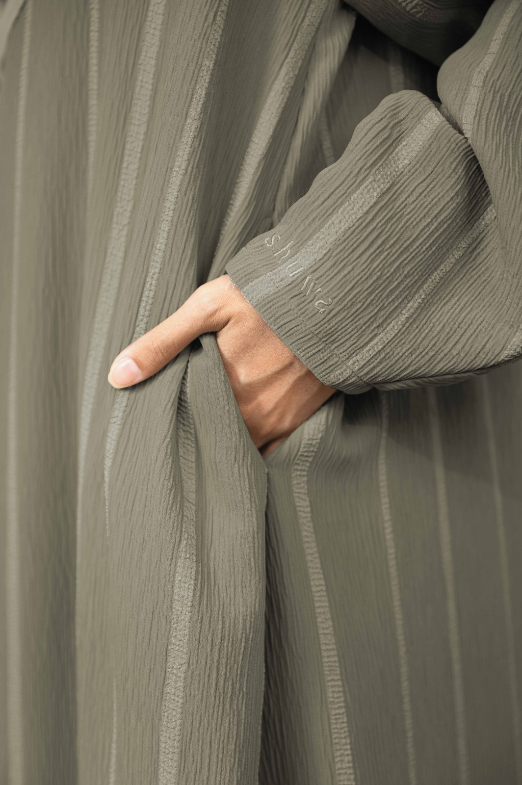 IRIS BARAYA STRIPE OLIVE