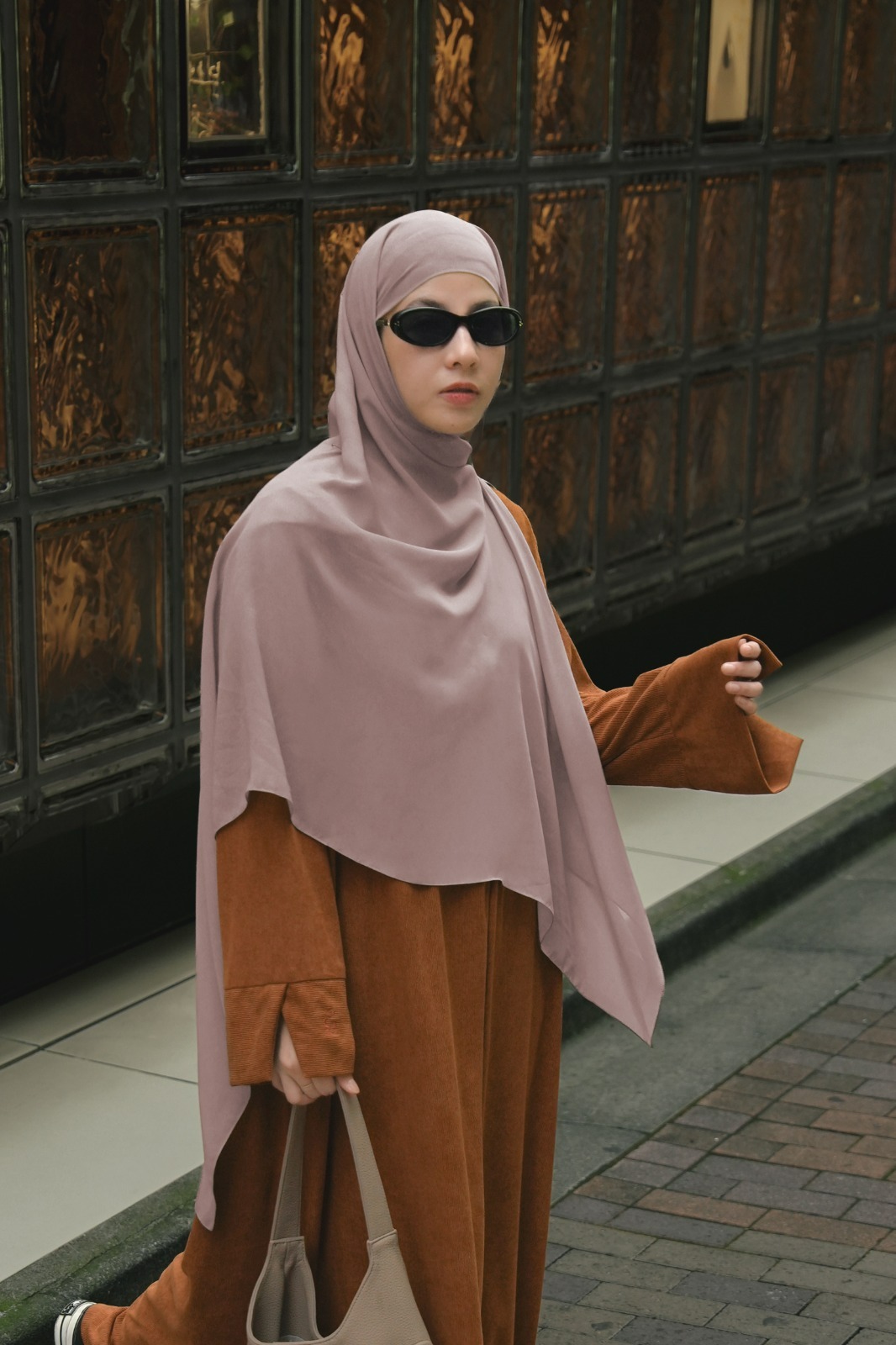 AYUMI SORA SQUAREBAN