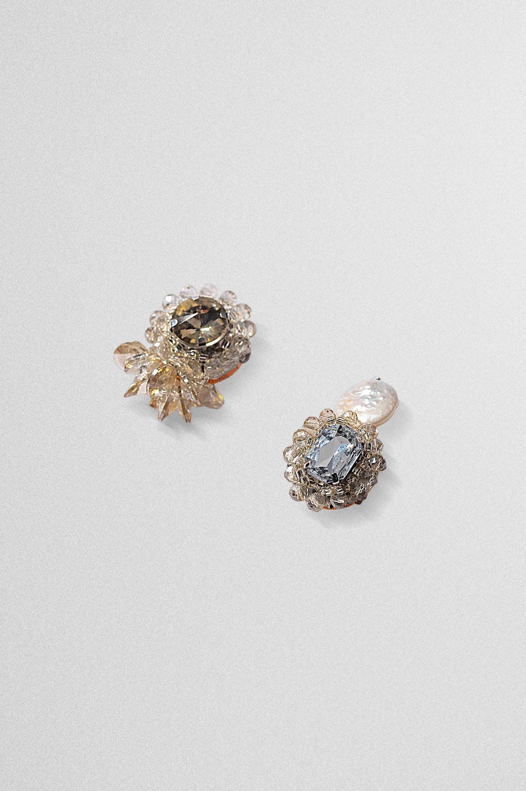 HAYA BROOCH