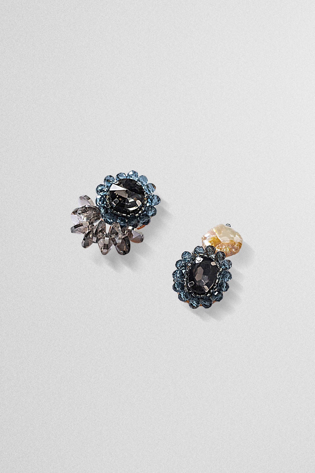 HAYA BROOCH