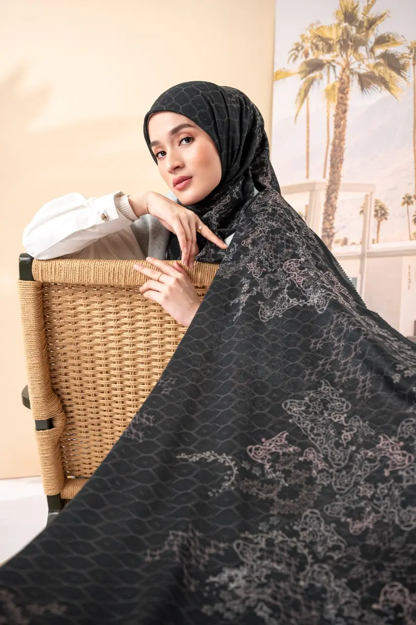 BRUSSEL SCARF JET BLACK