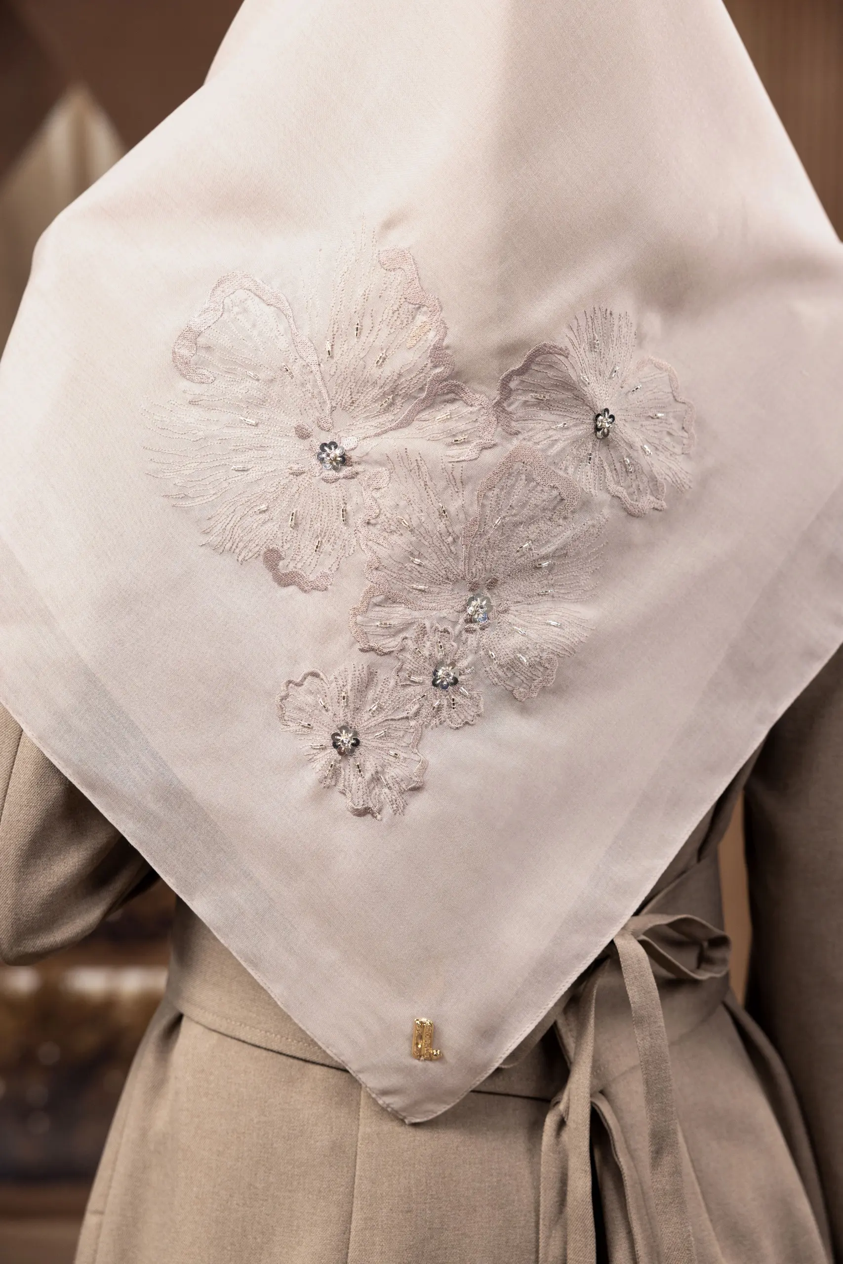 EMBRODIÈRE BEADS SCARF CREAM