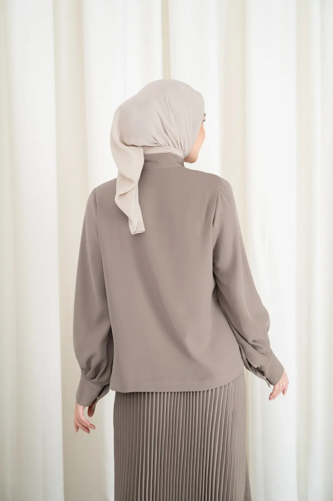 OPHELIA BLOUSE TAUPE