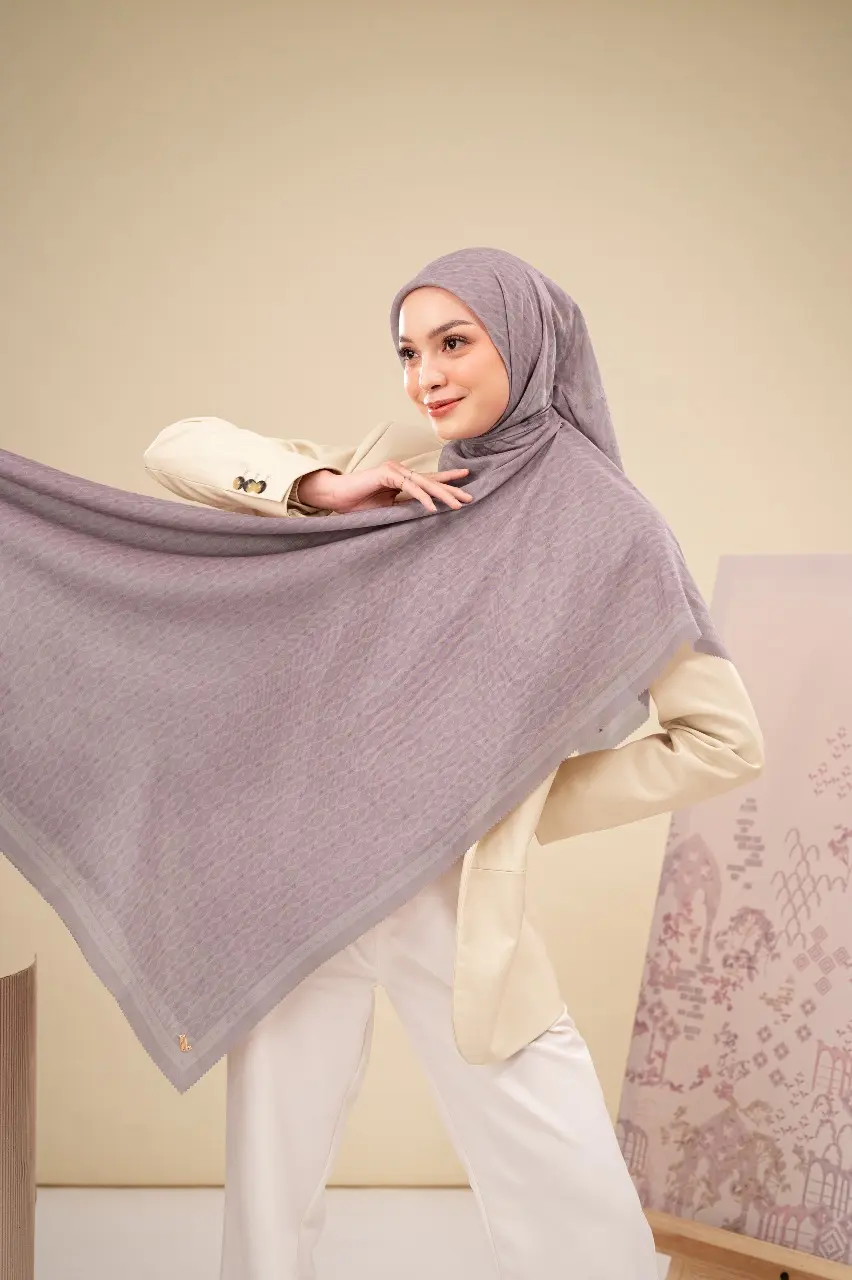 BERGAMO SCARF DREAMY