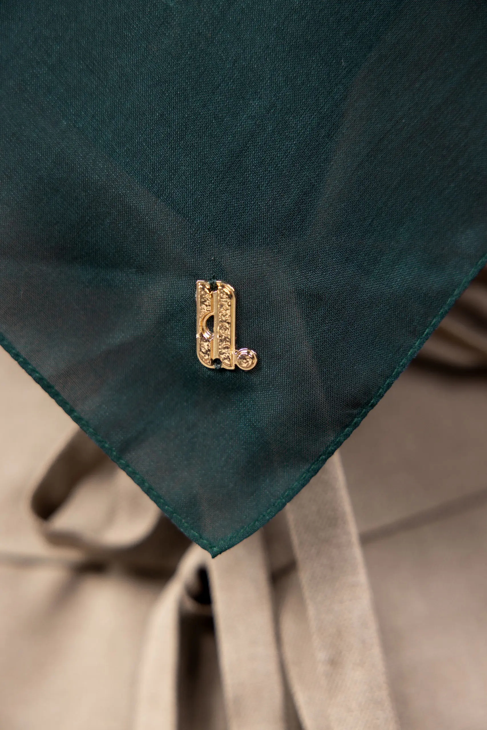 EMBRODIÈRE BEADS SCARF EVERGREEN