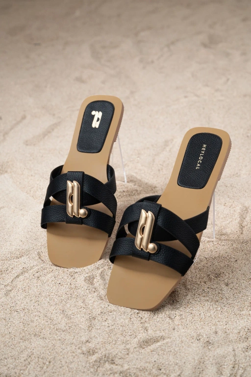 Image of DIXIE FLAT SANDAL BLACK