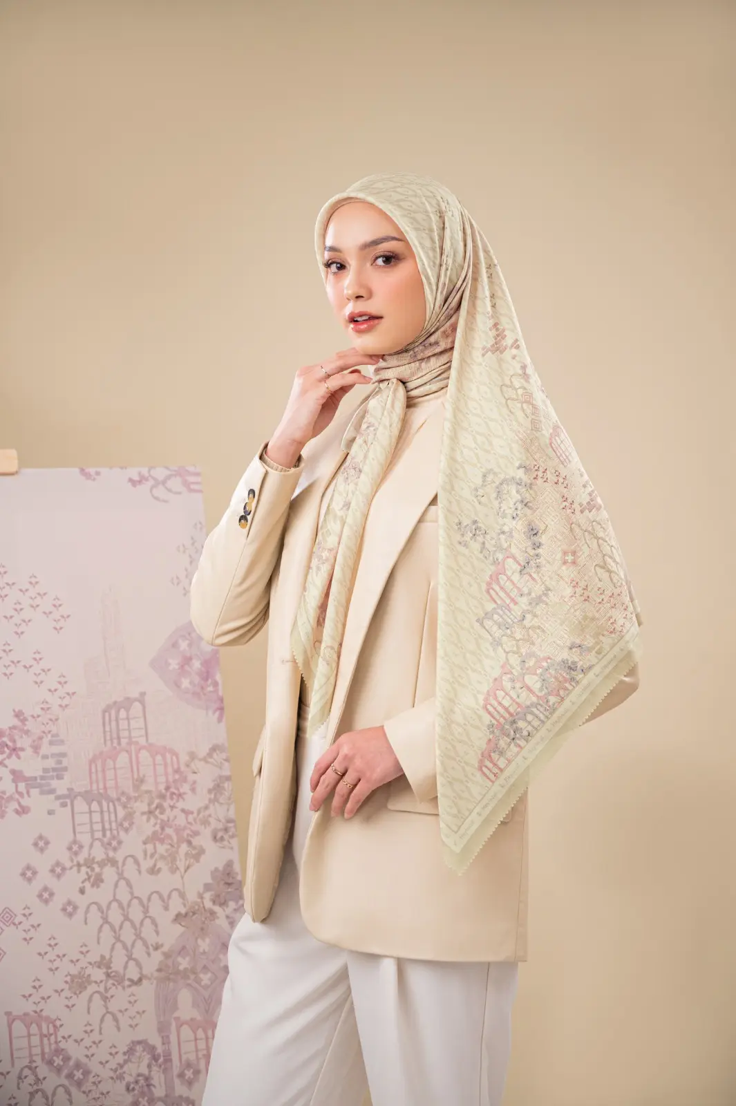 BERGAMO SCARF BUTTER