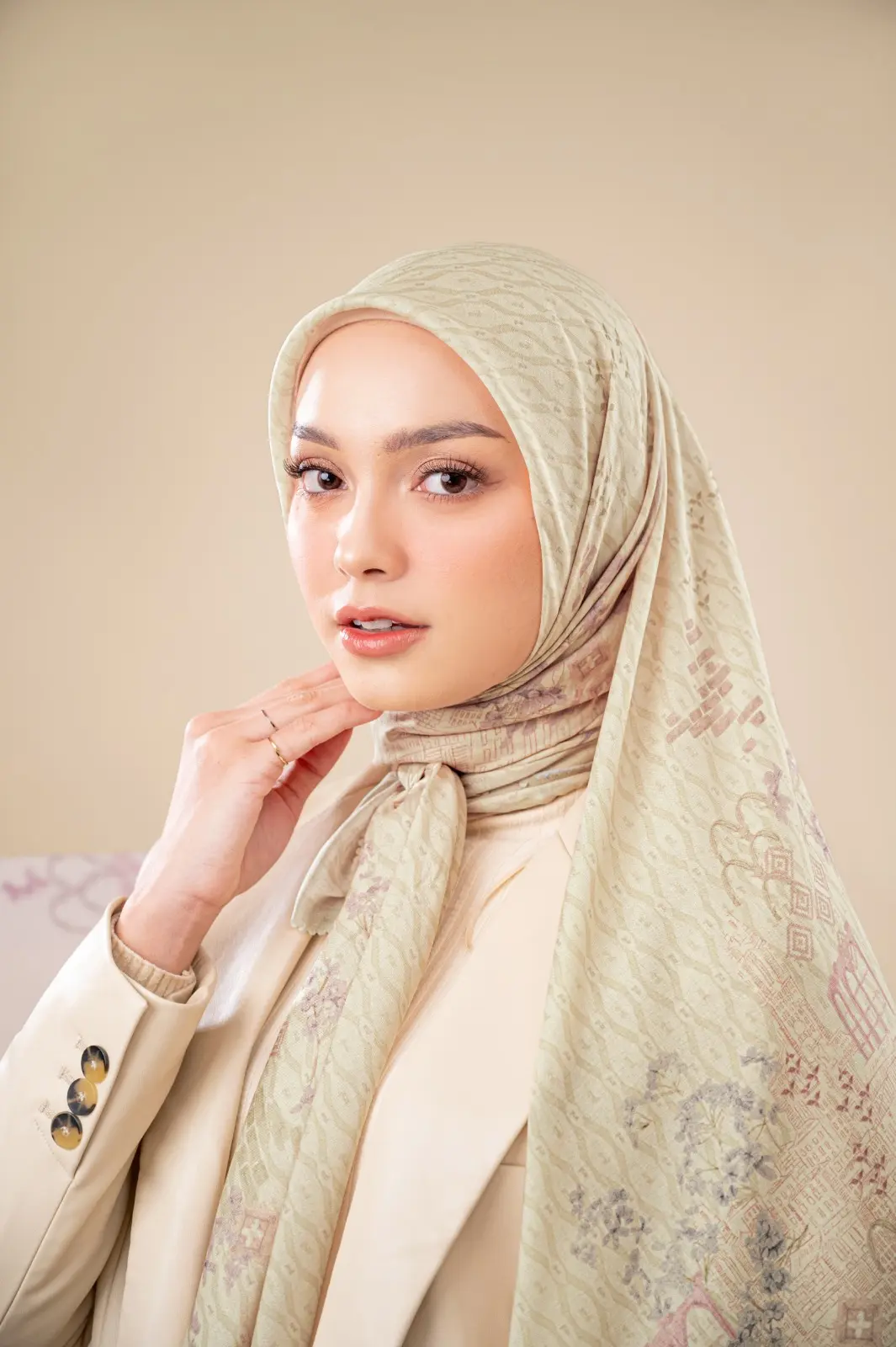 BERGAMO SCARF BUTTER