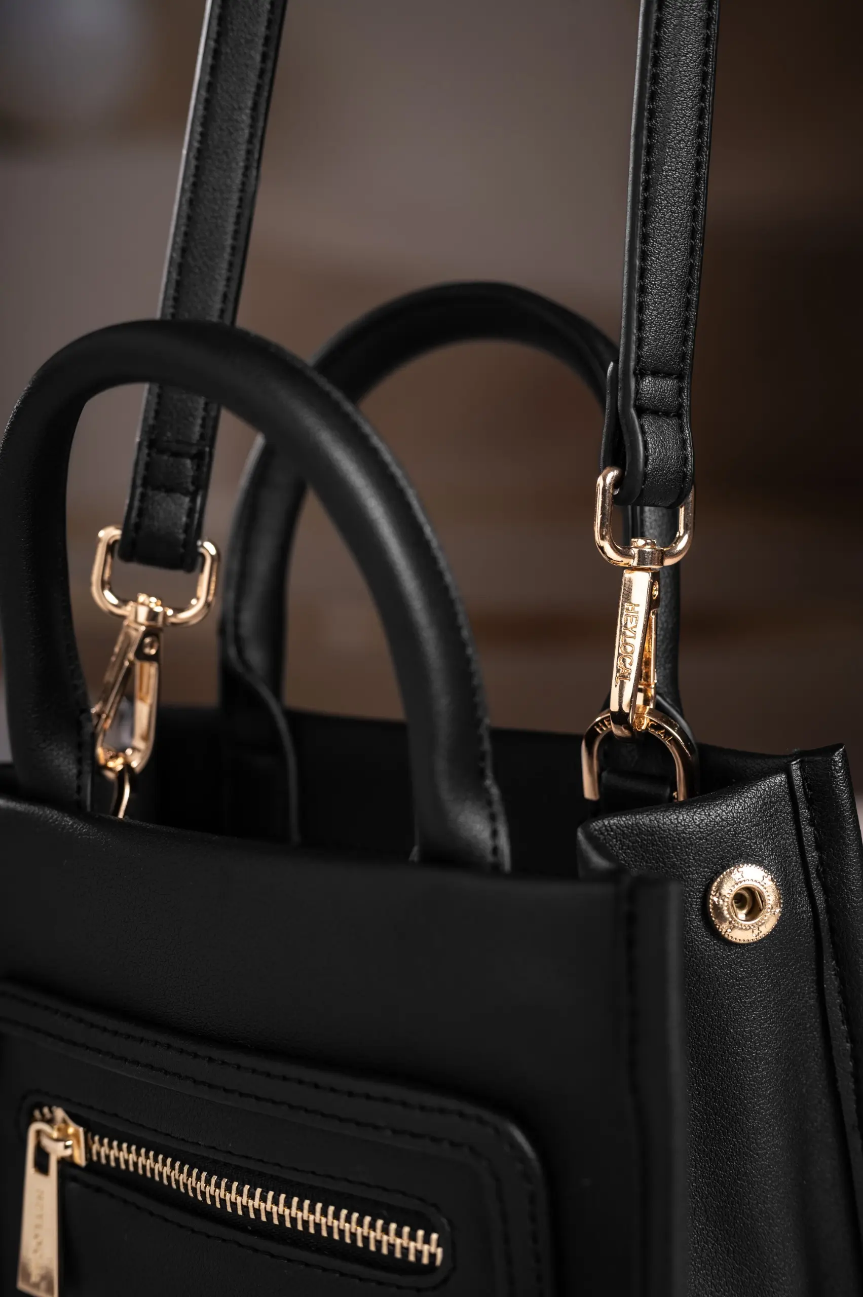 GUMI TOTEBAG BLACK