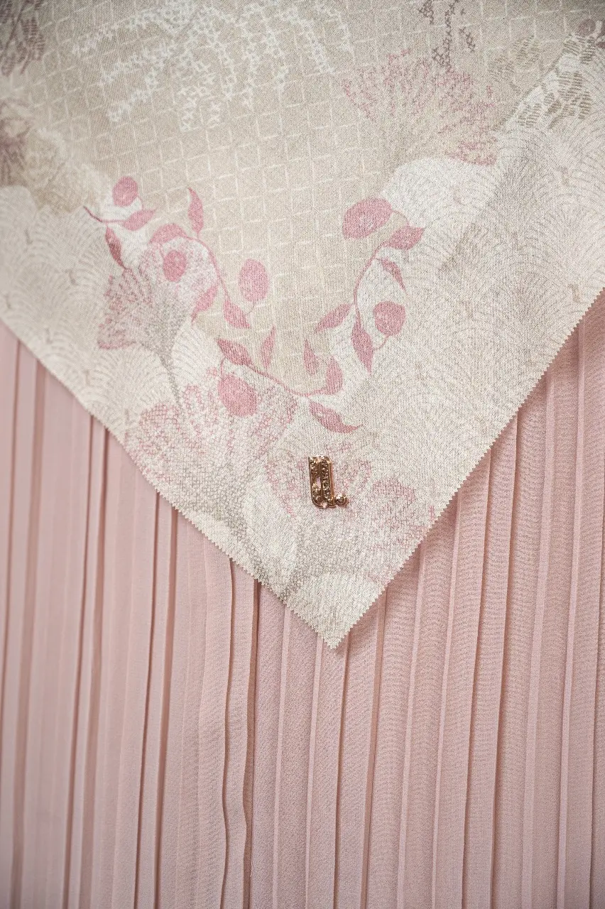 SAJNA SCARF MACADAMIA