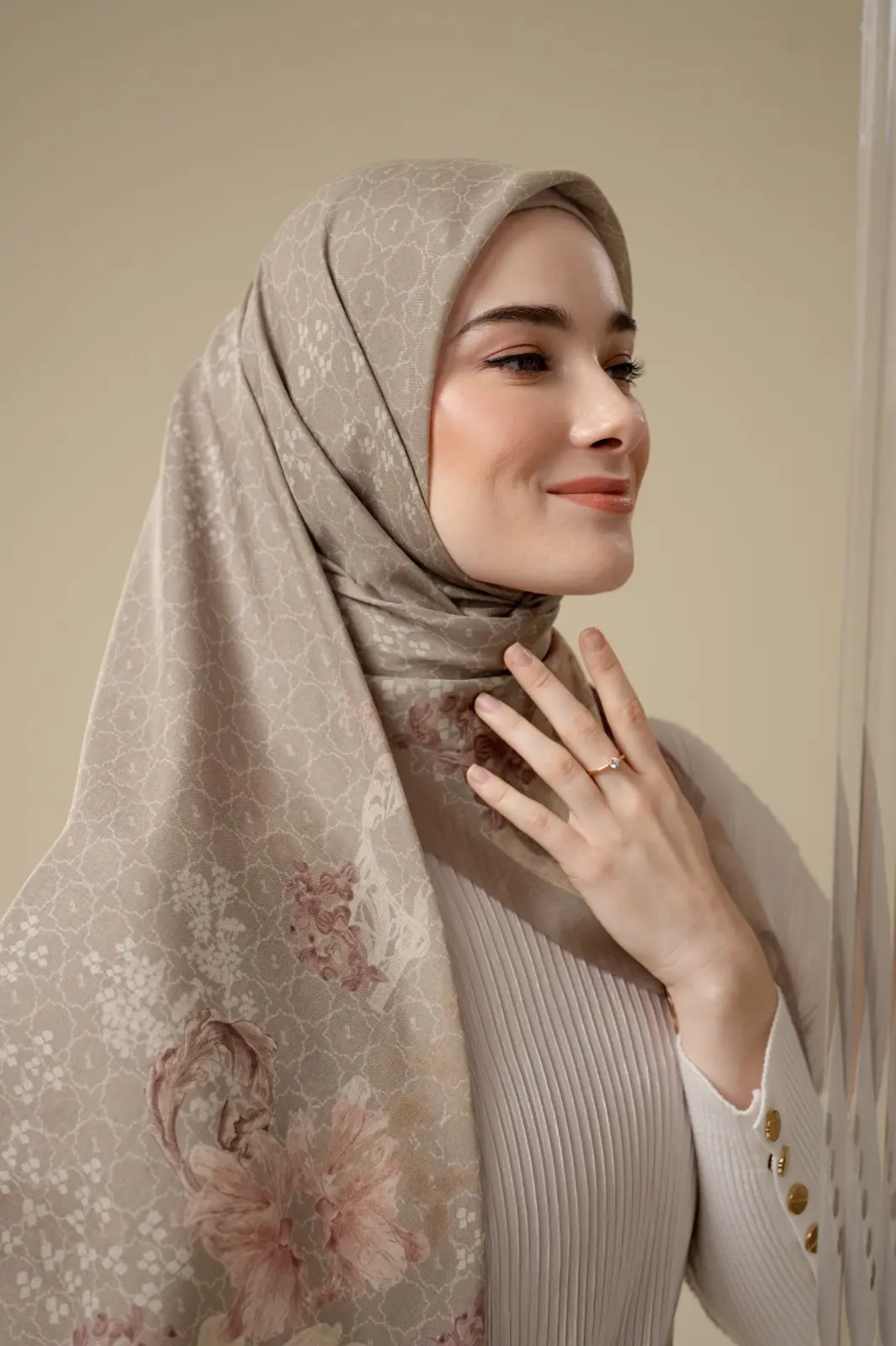 BLYANA SCARF GIA