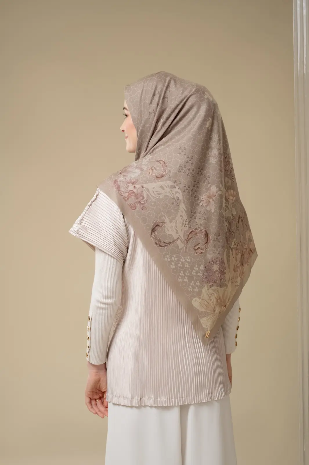 BLYANA SCARF GIA