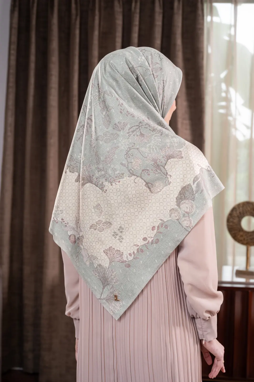 SAJNA SCARF SAGEBRUSH