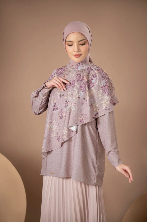 Image of SCOTTISH BLOUSE ROSEBUD