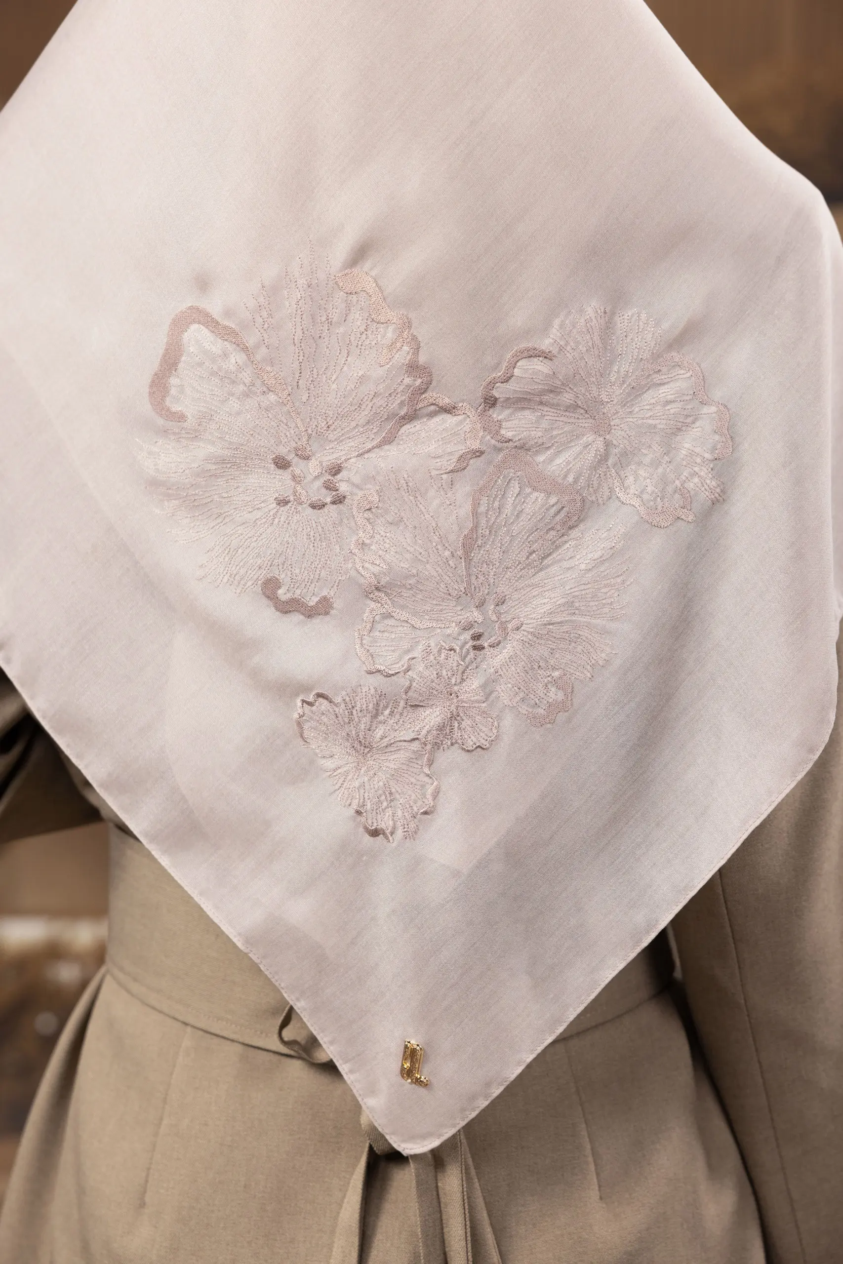 EMBRODIÈRE SCARF CREAM