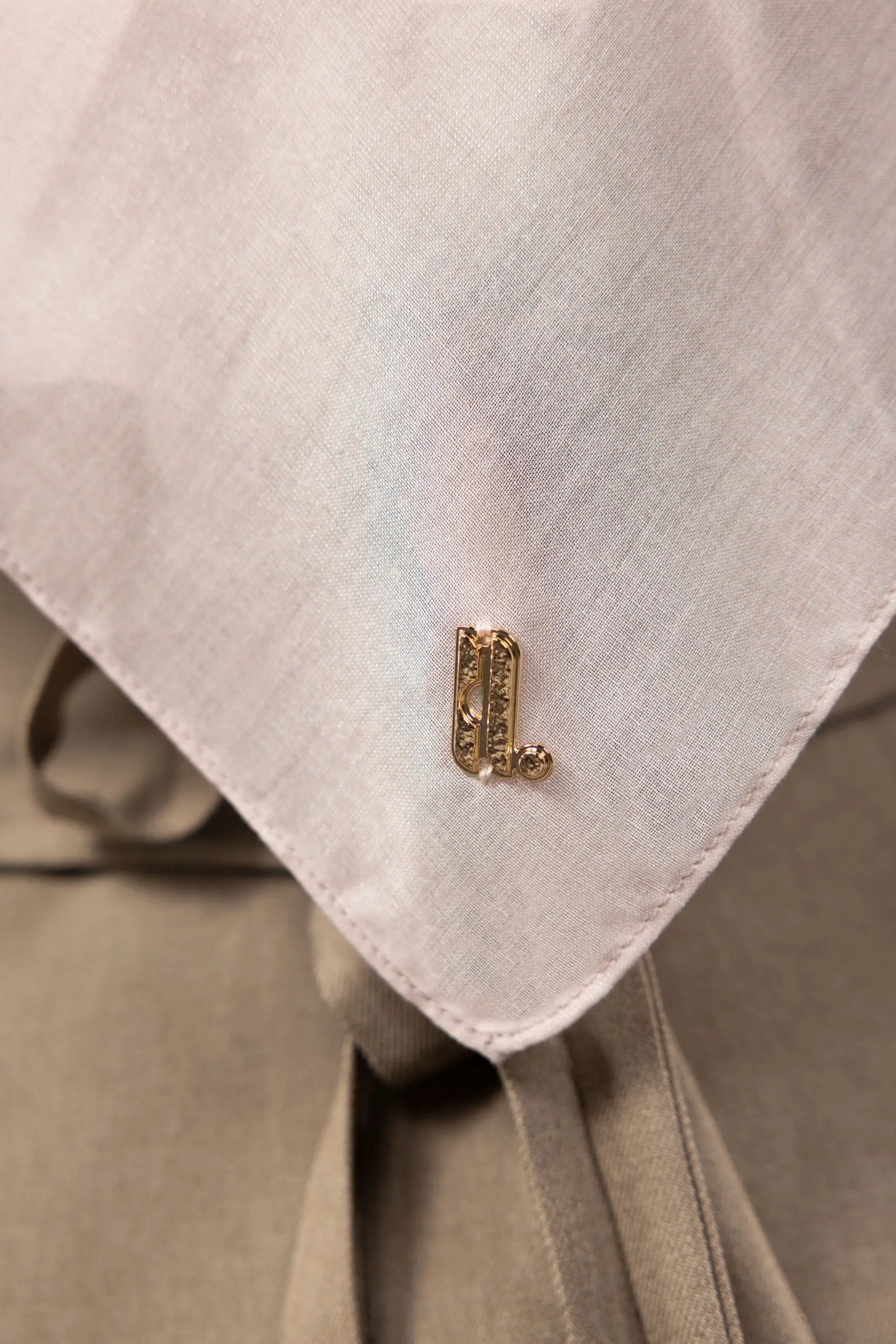 EMBRODIÈRE SCARF CREAM