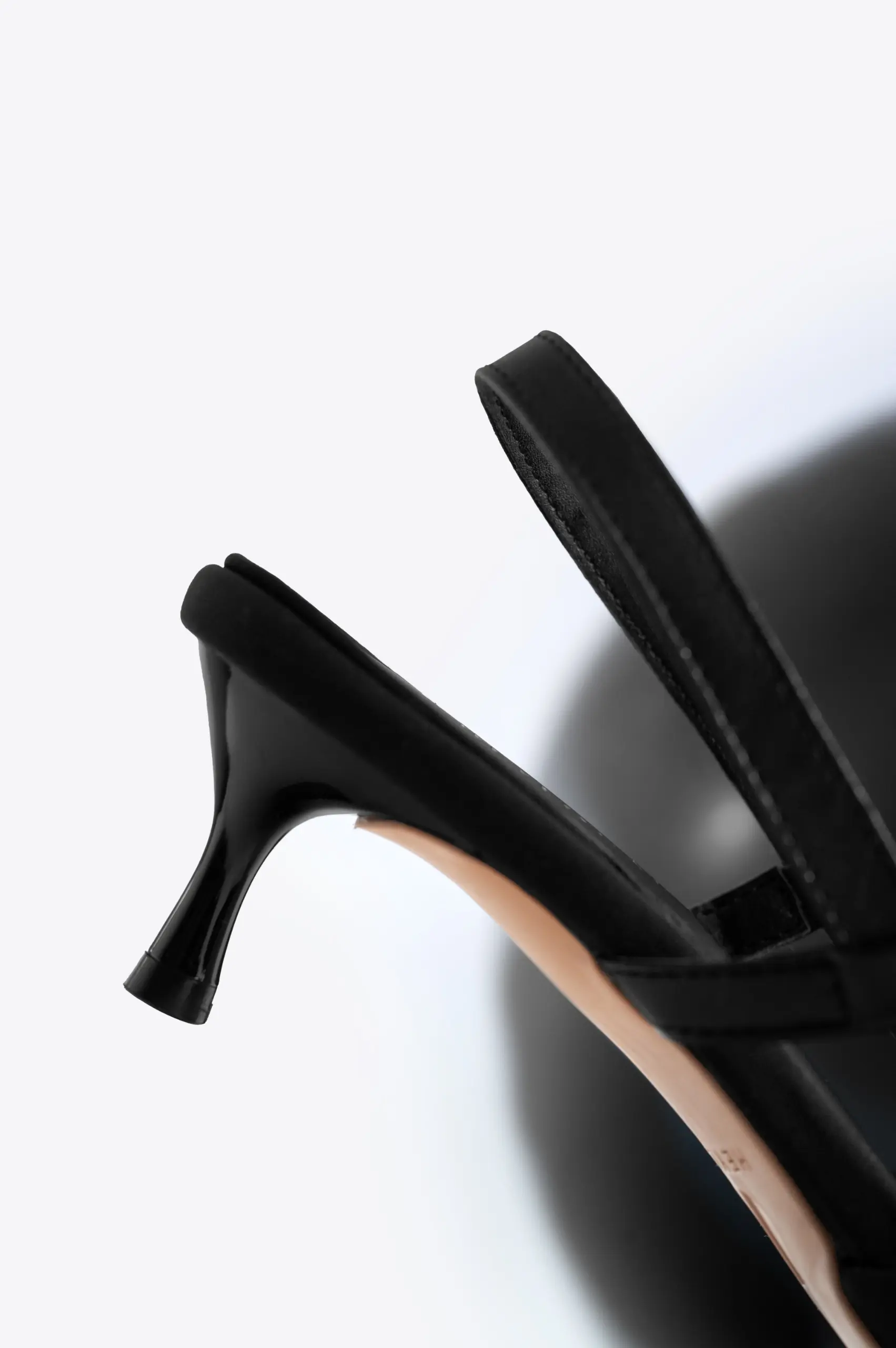NOEMI HEELS BLACK