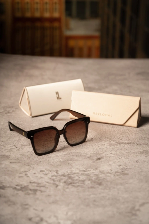 CHLOE SUNGLASSES HAZEL