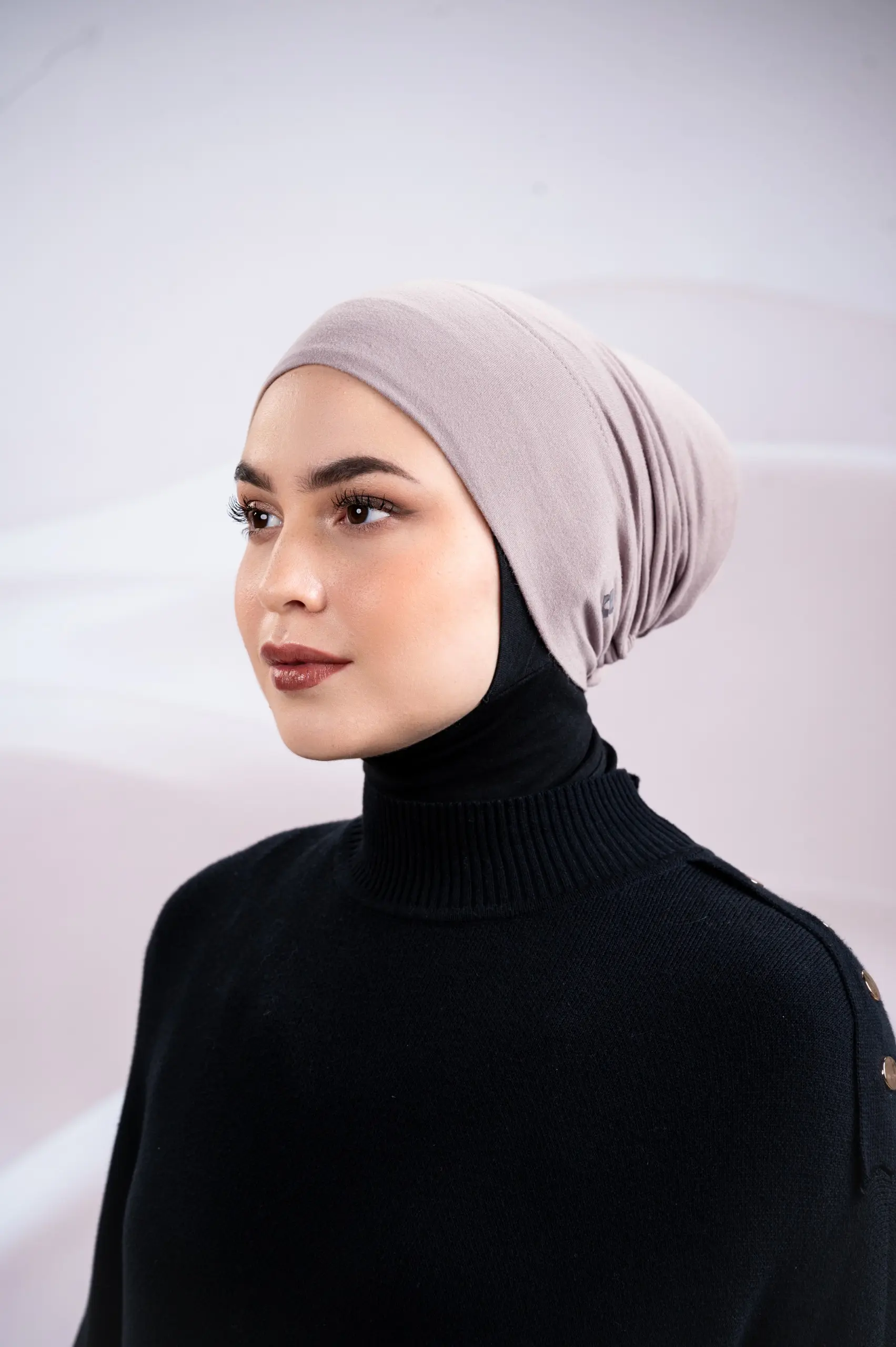 LYN UNDERSCARF WARM GREY
